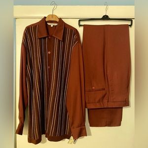 Brand new men’s two-piece casual suit, size medium shirt. Pants size 34 waist.